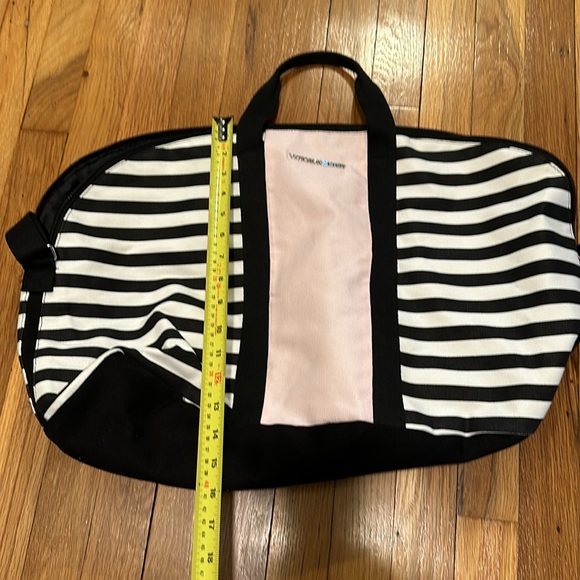 Victoria’s Secret Weekender Bag - Picture 10 of 12